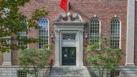 10 Pros And Cons Of Boston University