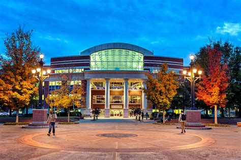 10 Ways To Rep Tennessee State University In Style