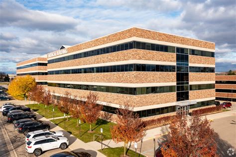 1135 W University Dr: Tempes Vibrant Commercial Hub