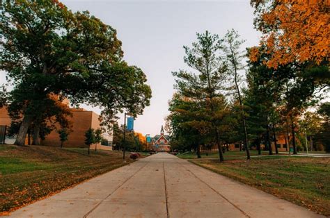 2 Drake University Colors Revealed