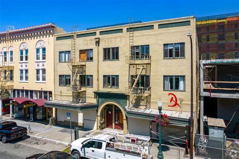 2145 University Ave Berkeley Ca 94704: Hub Of Local Charm