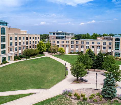 5 Best Saint Xavier University Dorms To Live In