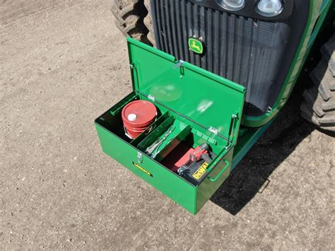 5 Essential Features Of A Universal Tractor Tool Box