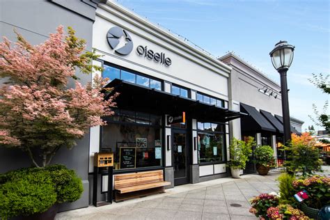 5 Reasons To Love Oiselle Flagship University Village