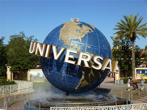 5 Tips For Visiting Torre Universal