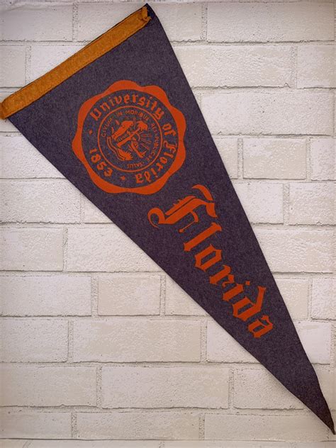 5 Vintage University Of Florida Collectibles To Own