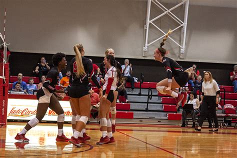 5 Ways Cardinals Volleyball Dominates The Court