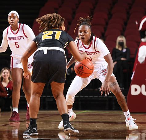 5 Ways Chapman University Dominates Womens Basketball