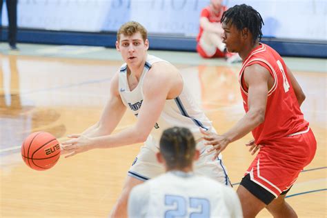 5 Ways Cumberland University Dominates Mens Basketball