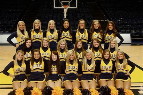 5 Ways Murray State University Cheerleading Stands Out