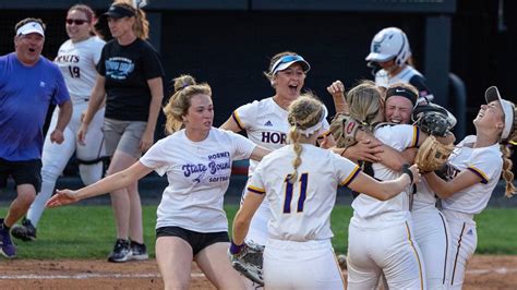 5 Ways Ottawa University Kansas Softball Dominates The Field