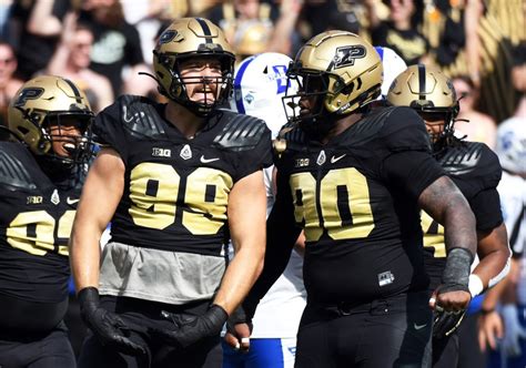 5 Ways Purdue Football Uniforms Stood Out