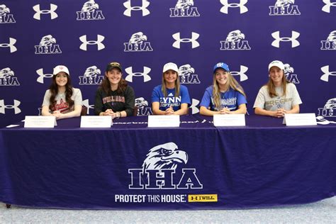 5 Ways Salve Regina University Softball Dominates