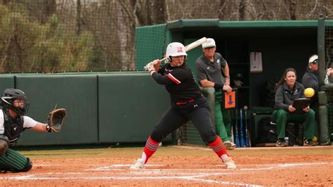 5 Ways To Excel At Saint Xavier University Softball