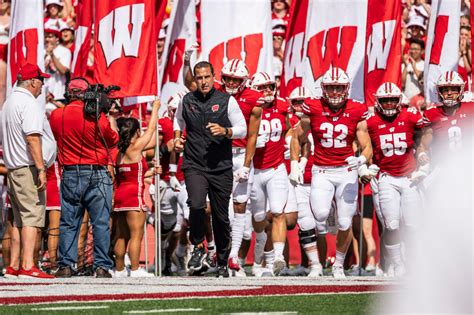 5 Ways To Improve At University Of Wisconsin Football Camp