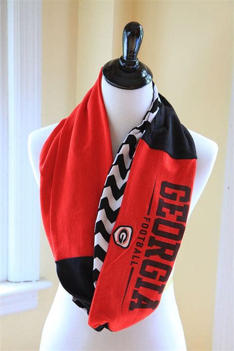 5 Ways To Rock A University Of Georgia Scarf