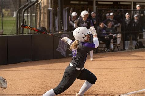 6 Facts About Taylor University Softball