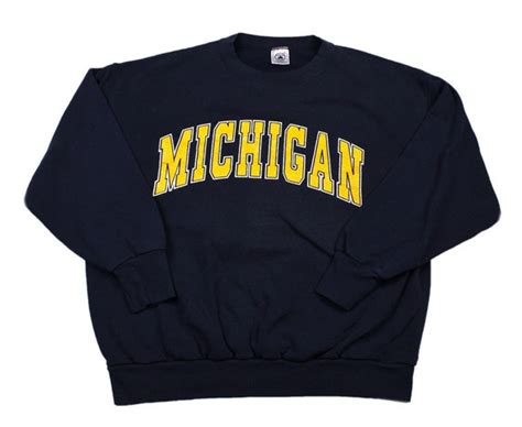 6 Ways To Rock A University Of Michigan Crewneck