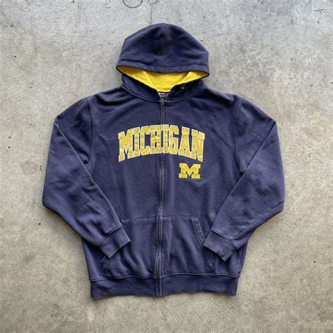 7 Ways To Rock A University Of Michigan Zip Up Hoodie