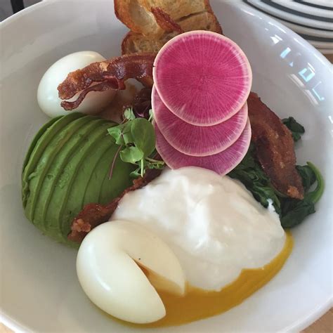 Bacon Universal Oahu: A Breakfast Lovers Paradise Found