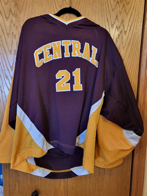 Central Michigan University Chippewas Hockey Team Guide