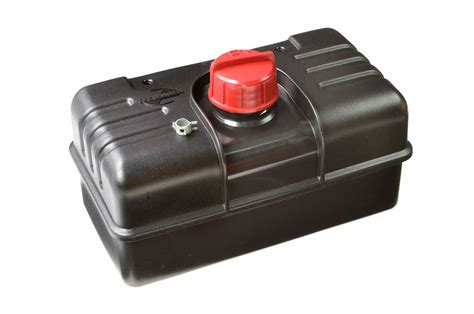 Compact Universal Gas Tanks For Small Engines