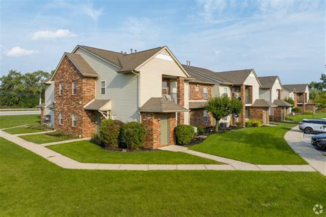 Discover Arbors At Hickory Creek: Top 5 Community Perks