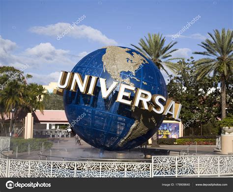 Exploring Universal Studios Icon: Hollywoods Star-Studded Attraction