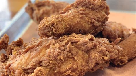 Foosacklys On University: Crispy Fried Chicken In Tuscaloosa