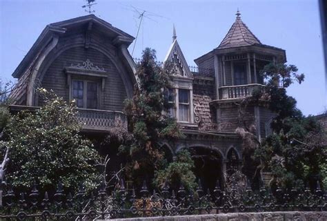 Inside Universals Mockingbird Lane: 5 Surprising Facts