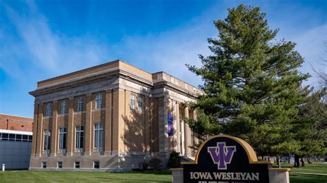 Iowa Wesleyan Universitys Most Notable Alumni