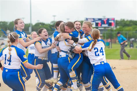 Nnu Crusaders Softball Team Overview