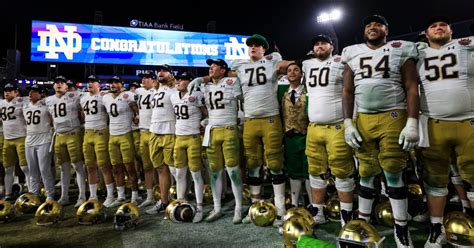 Notre Dame Football Roster 2010: 11 Key Players Revealed