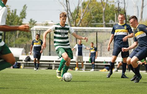 Roosevelt University Mens Soccer Team Profile