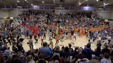 Silent Night At Taylor University A Holiday Tradition