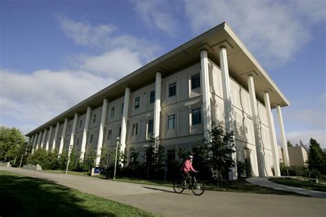 Sonoma State University Notable Alumni Achievements