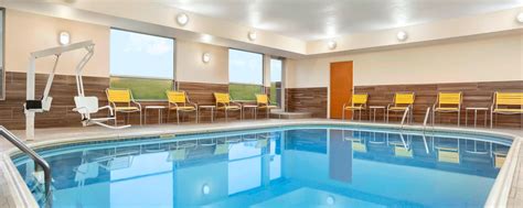 Top 5 Hotels Near Clarke University Dubuque Iowa