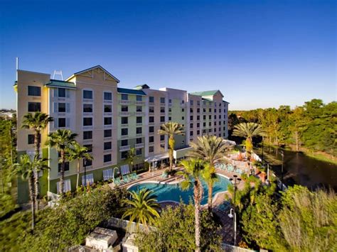 Top 7 Hotels Near Universal Studios Orlando With Free Shuttle