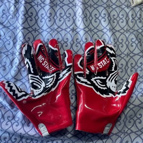 Top Arizona State University Football Gloves