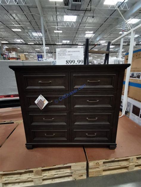 Universal Broadmoore Branson Dresser Review And Buying Guide