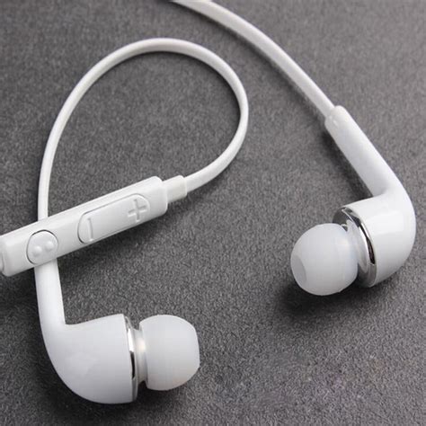 Universal Earbuds: One Fit For All Devices And Needs