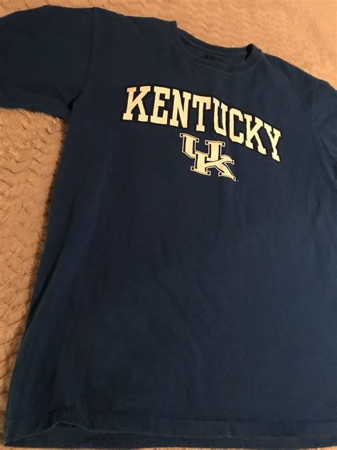 University Of Kentucky T-Shirt: Show Off Your Wildcat Pride